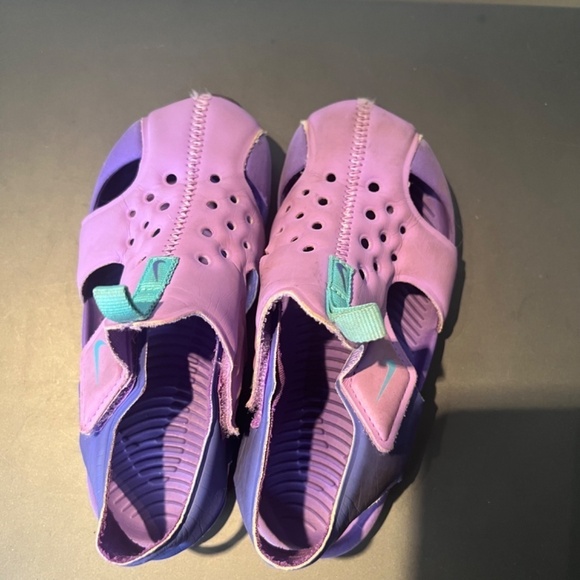 Nike purple water shoes toddler size 9C - Picture 5 of 8